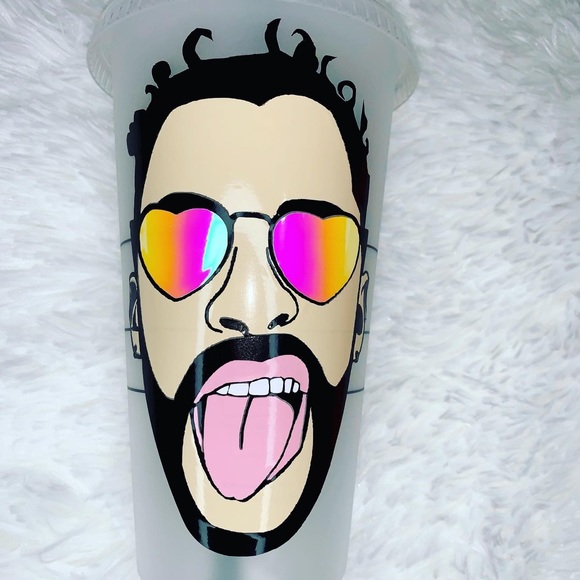 Bad bunny Starbucks tumbler - Picture 5 of 6